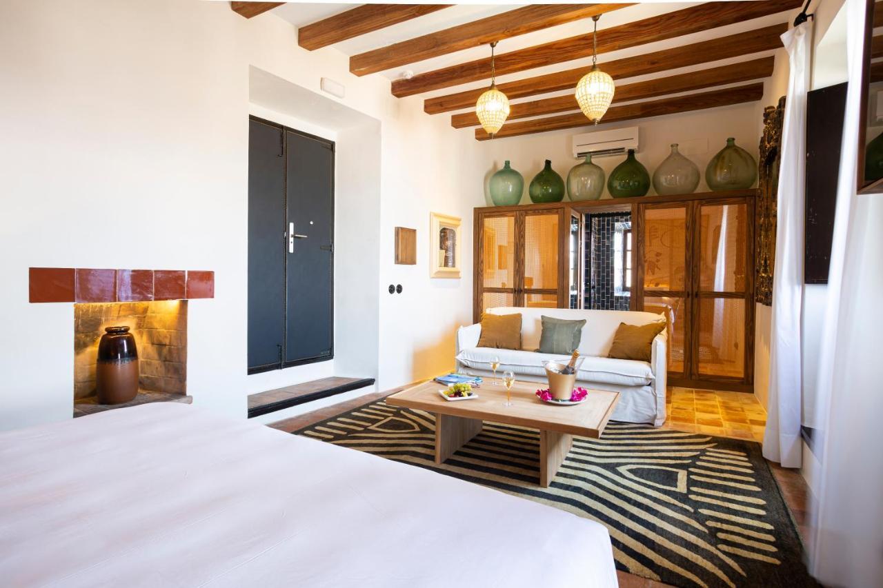 Hotel La Torre Del Canonigo - Small Luxury Hotels Ibiza Town Exterior photo