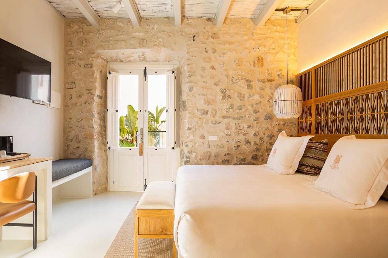 Hotel La Torre Del Canonigo - Small Luxury Hotels Ibiza Town Exterior photo